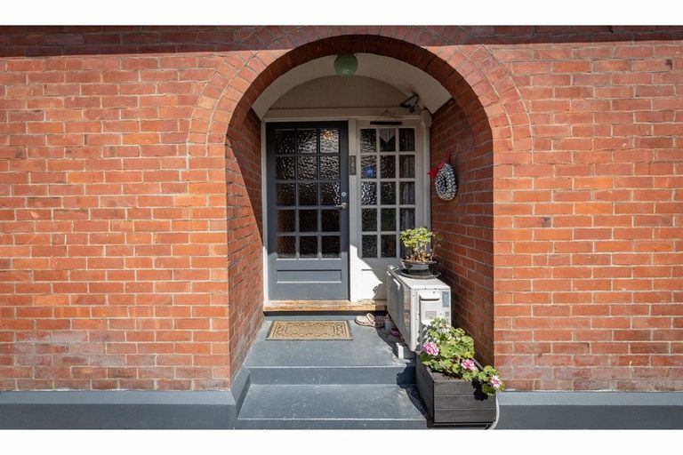 Photo of property in 105 Osborne Street, Waltham, Christchurch, 8011