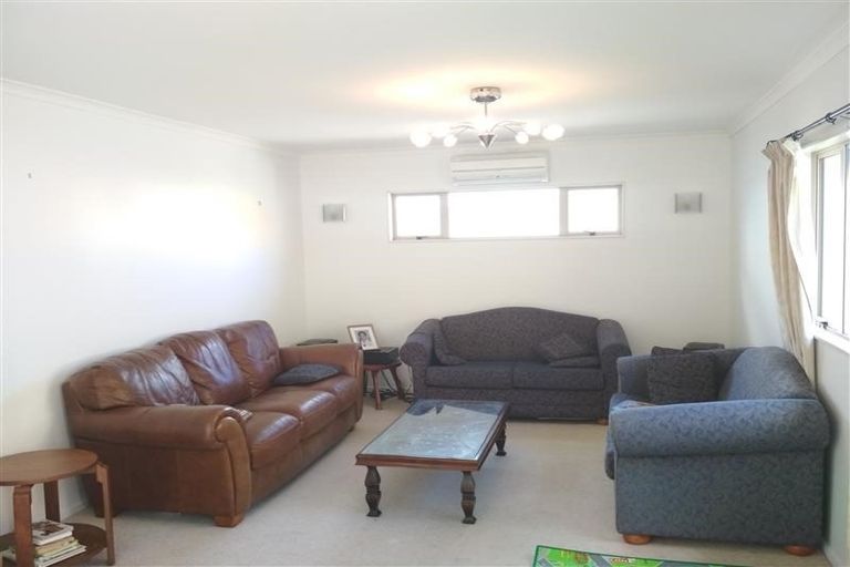Photo of property in 78 Erlestoke Crescent, Churton Park, Wellington, 6037