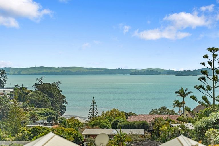 Photo of property in 30 Evelyn Road, Cockle Bay, Auckland, 2014