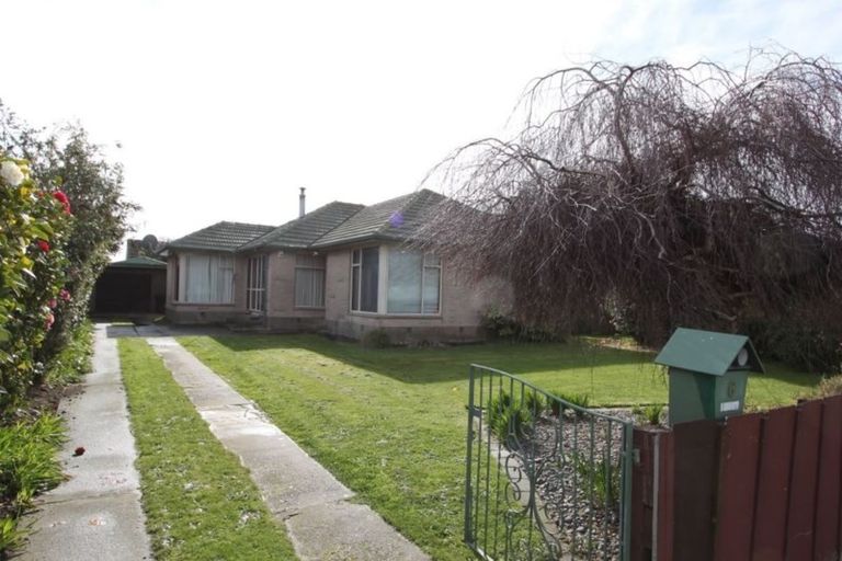 Photo of property in 6 Walcot Street, Bromley, Christchurch, 8062