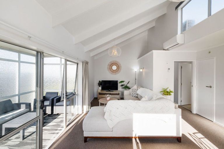 Photo of property in 7a Dallas Place, Leamington, Cambridge, 3432