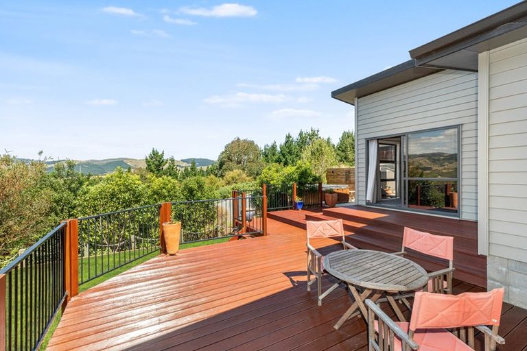 Photo of property in 154 Endeavour Drive, Whitby, Porirua, 5024