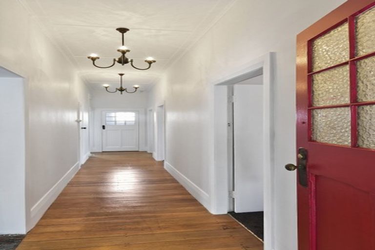 Photo of property in 9 Prospect Terrace, Pukekohe, 2120