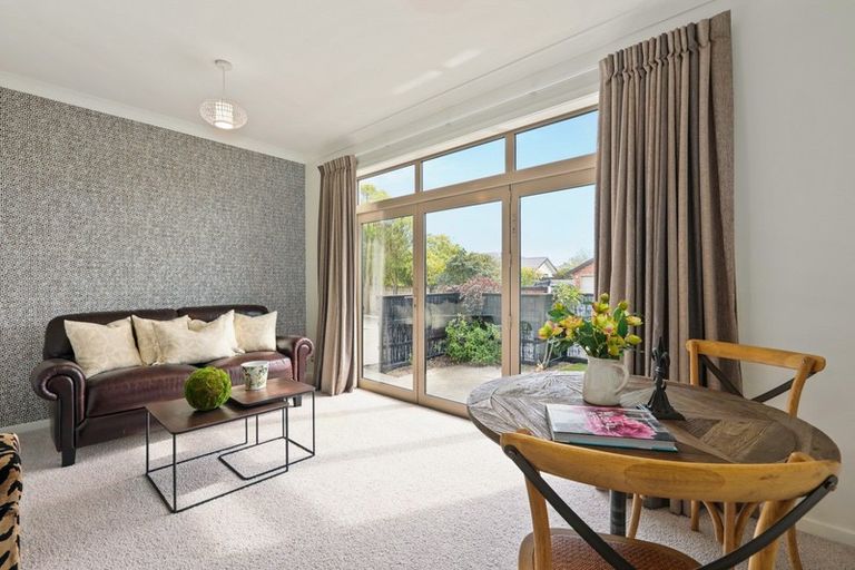 Photo of property in 1 Bancroft Place, Parklands, Christchurch, 8083