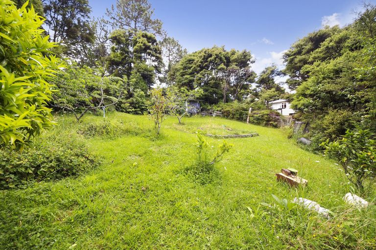 Photo of property in 22 Crows Road, Swanson, Auckland, 0614