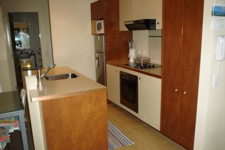 Photo of property in 2m/160 Symonds Street, Eden Terrace, Auckland, 1010