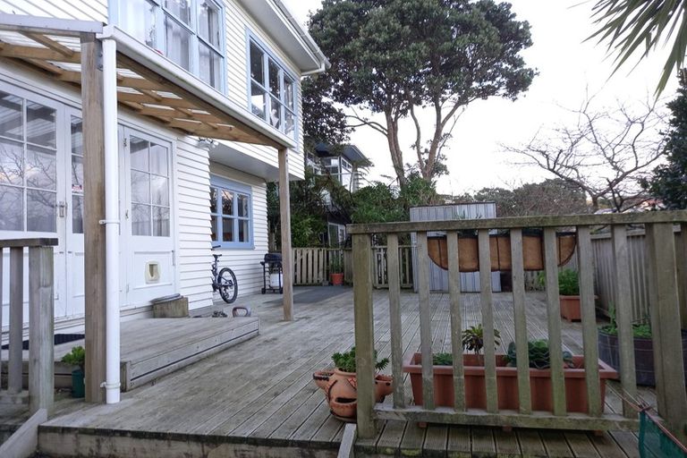 Photo of property in 155 Onslow Road, Khandallah, Wellington, 6035