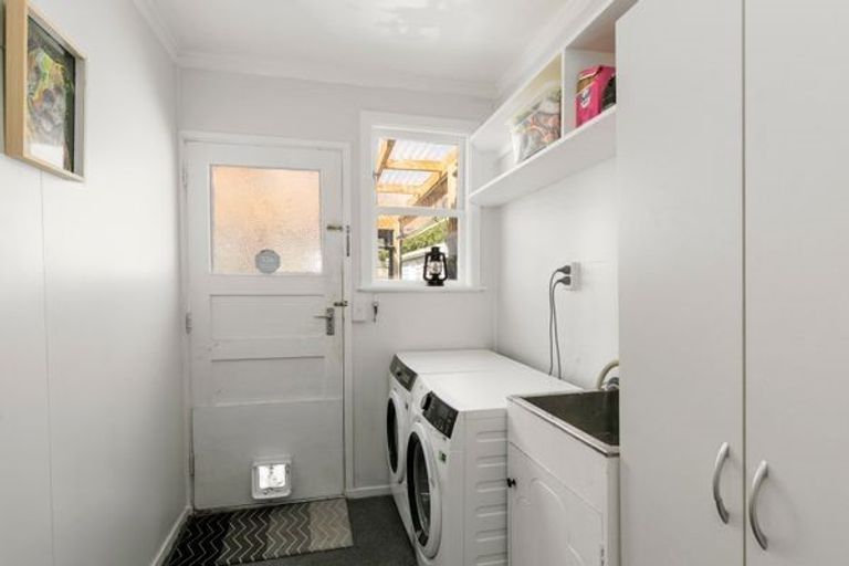 Photo of property in 10 Cleland Crescent, Naenae, Lower Hutt, 5011