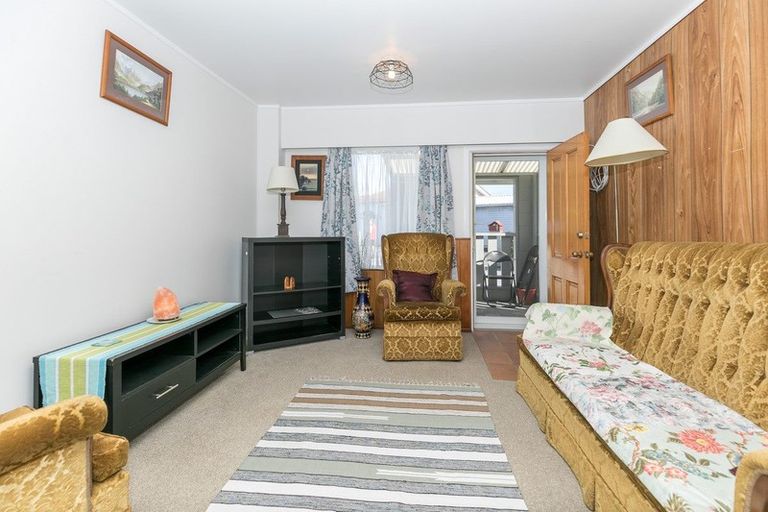 Photo of property in 82a Whatawhata Road, Dinsdale, Hamilton, 3204