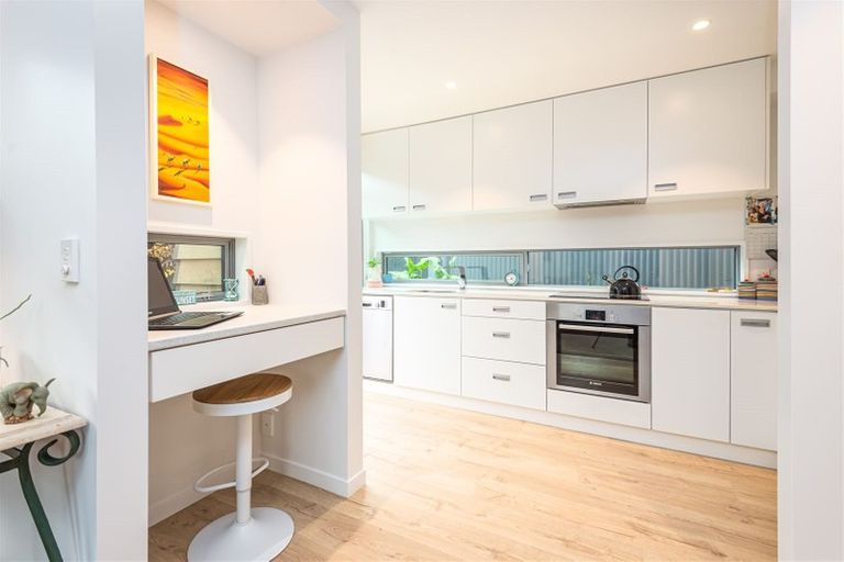 Photo of property in 61 Derby Street, St Albans, Christchurch, 8014