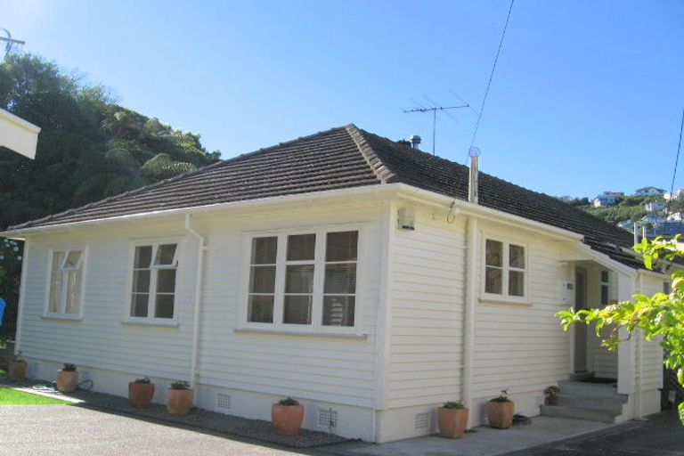 Photo of property in 9 Delhi Crescent, Khandallah, Wellington, 6035