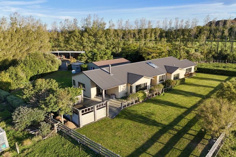 Photo of property in 438 Matahiwi Road, Matahiwi, Masterton, 5888