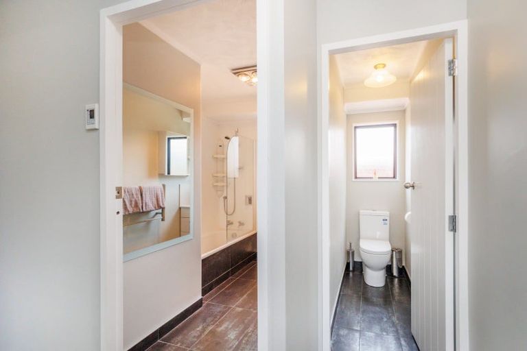 Photo of property in 25 Mcleavey Drive, Kelvin Grove, Palmerston North, 4414