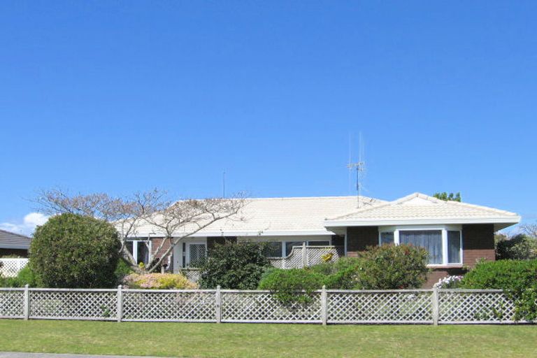 Photo of property in 1 Boronia Place, Mount Maunganui, 3116