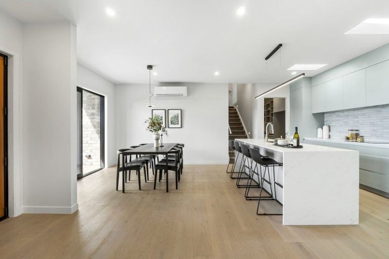 Photo of property in 14 Shropshire Street, Karaka, 2580