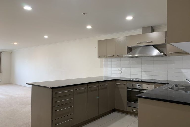 Photo of property in 603/26 Remuera Road, Newmarket, Auckland, 1050