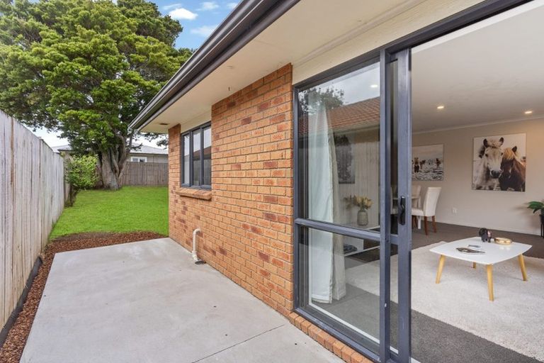 Photo of property in 94a Palmers Road, Clendon Park, Auckland, 2103