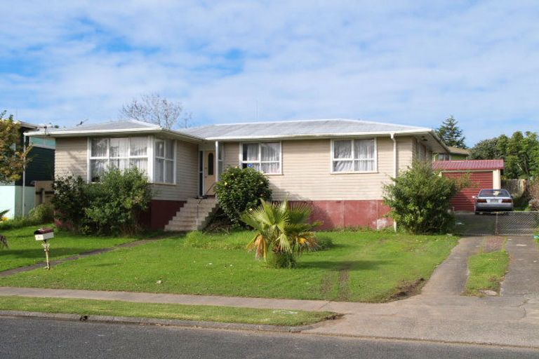 Photo of property in 23 Cramond Drive, Mangere East, Auckland, 2024