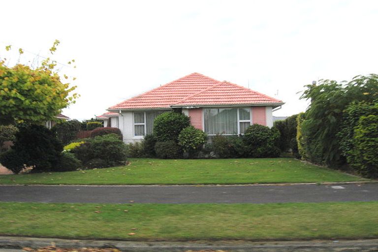 Photo of property in 17 Halliwell Avenue, Papanui, Christchurch, 8052