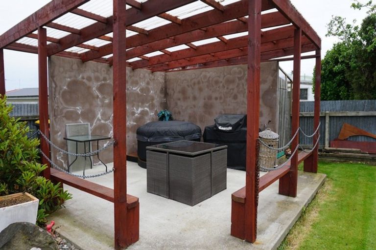 Photo of property in 24 Dundee Street, Strathern, Invercargill, 9812