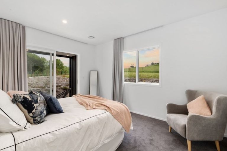 Photo of property in 10 Valley Road, Waitoki, Kaukapakapa, 0871