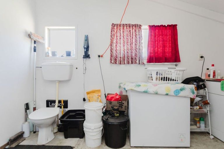 Photo of property in 10 Carlson Street, Dannevirke, 4930