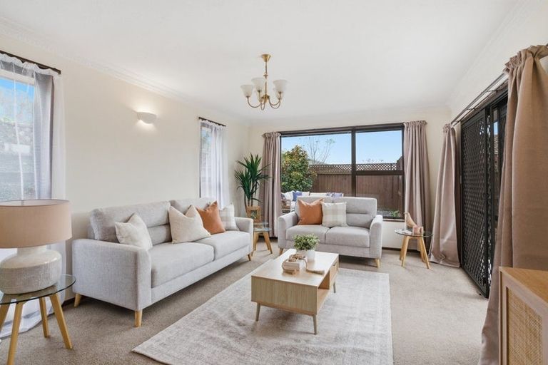 Photo of property in 2/119 Reynolds Avenue, Bishopdale, Christchurch, 8053