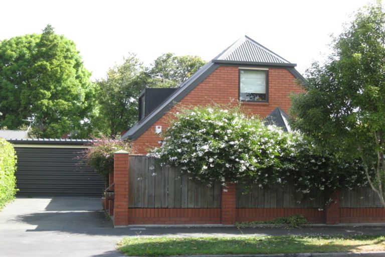 Photo of property in 3 Kent Lodge Avenue, Avonhead, Christchurch, 8042