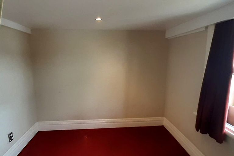 Photo of property in 6-10 Mudges Terrace, Newtown, Wellington, 6021