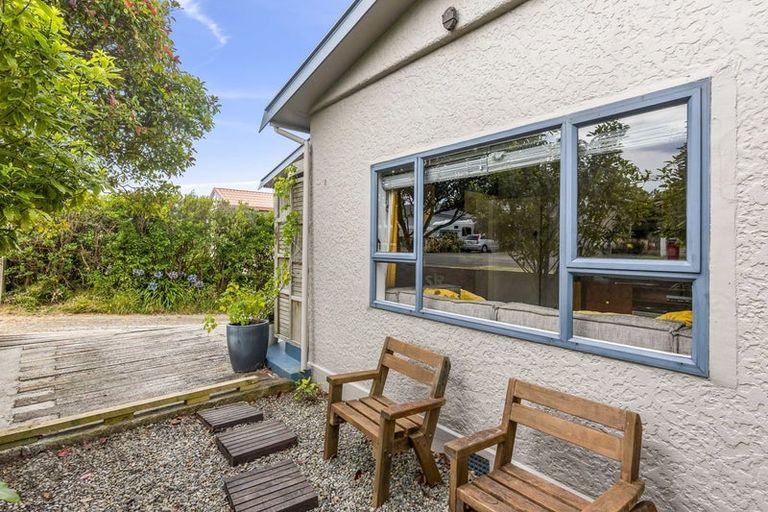 Photo of property in 47 Bluegum Road, Paraparaumu Beach, Paraparaumu, 5032