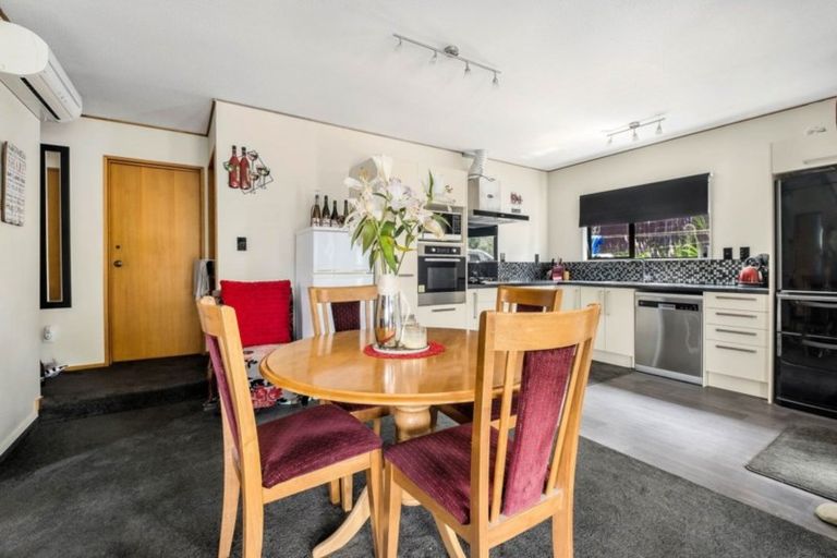 Photo of property in 43a Arawata Terrace, Fernhill, Queenstown, 9300