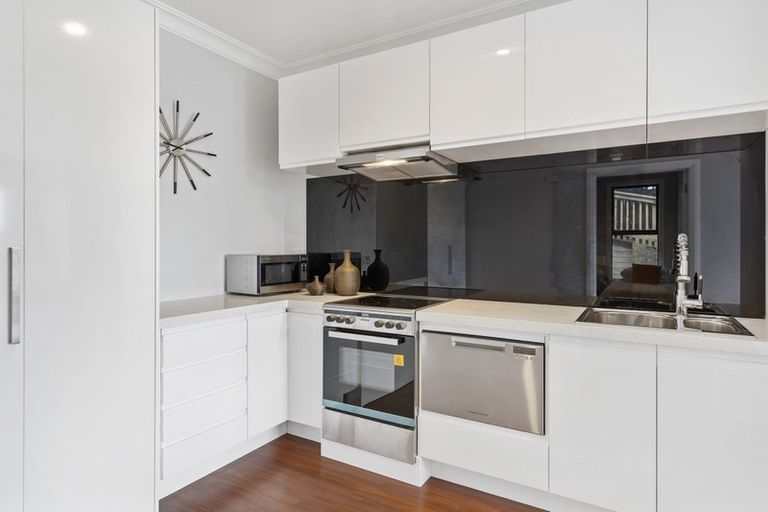 Photo of property in 5 Boutique Way, Orewa, 0931