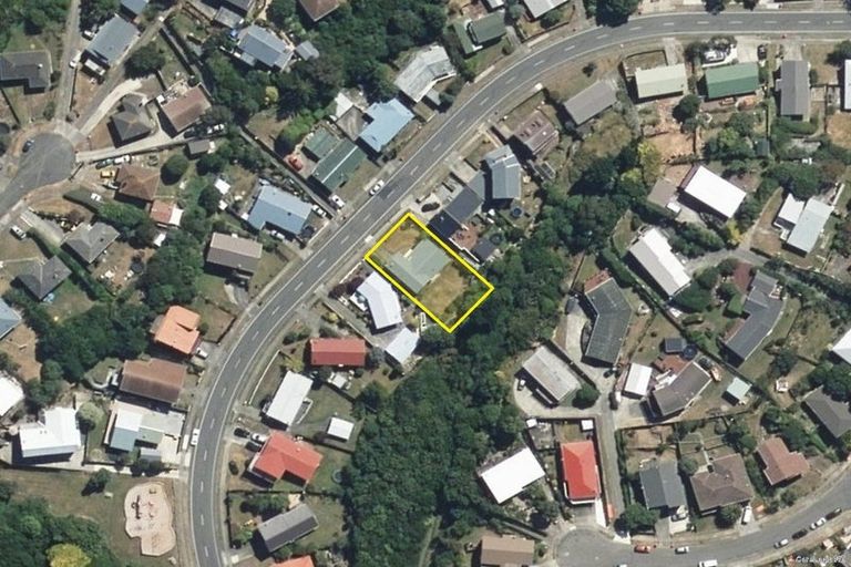 Photo of property in 54 Gloaming Hill, Titahi Bay, Porirua, 5022