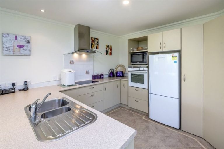 Photo of property in 10 Ngaio Street, Levin, 5510