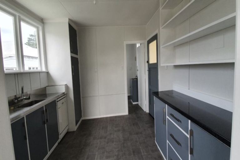 Photo of property in 9b Arawa Place, Castlecliff, Whanganui, 4501