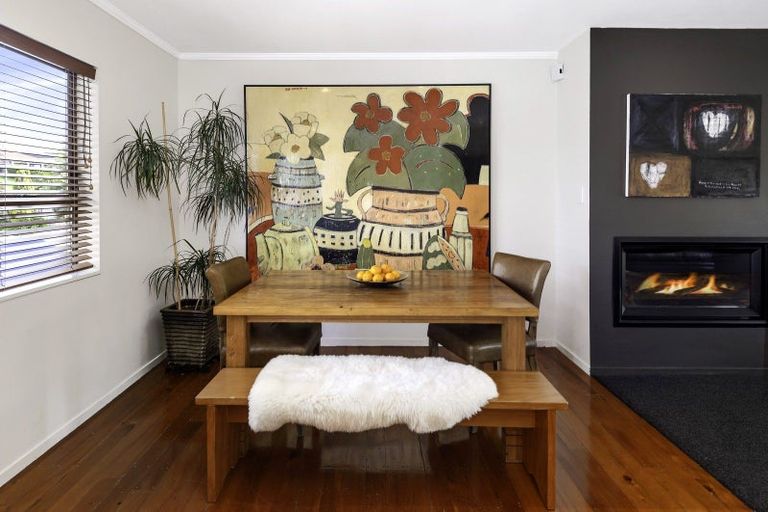 Photo of property in 4 Sarah Place, Farm Cove, Auckland, 2012