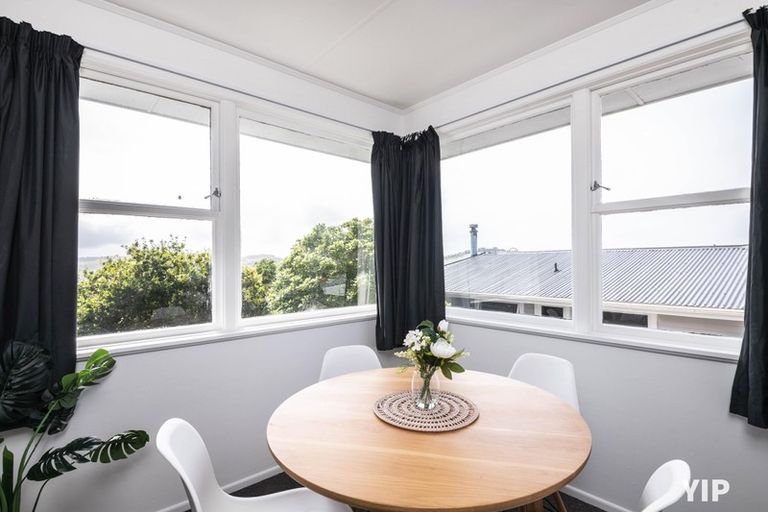 Photo of property in 11 Lenox Grove, Johnsonville, Wellington, 6037