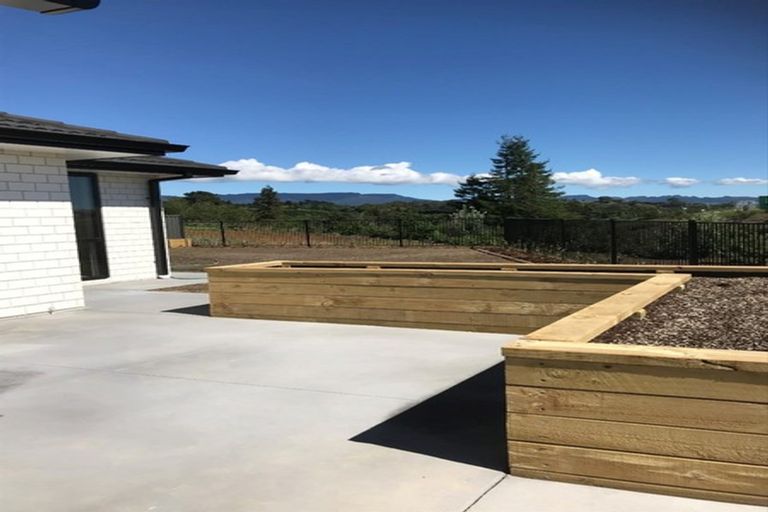 Photo of property in 69 Sentinel Avenue, Omokoroa, 3114