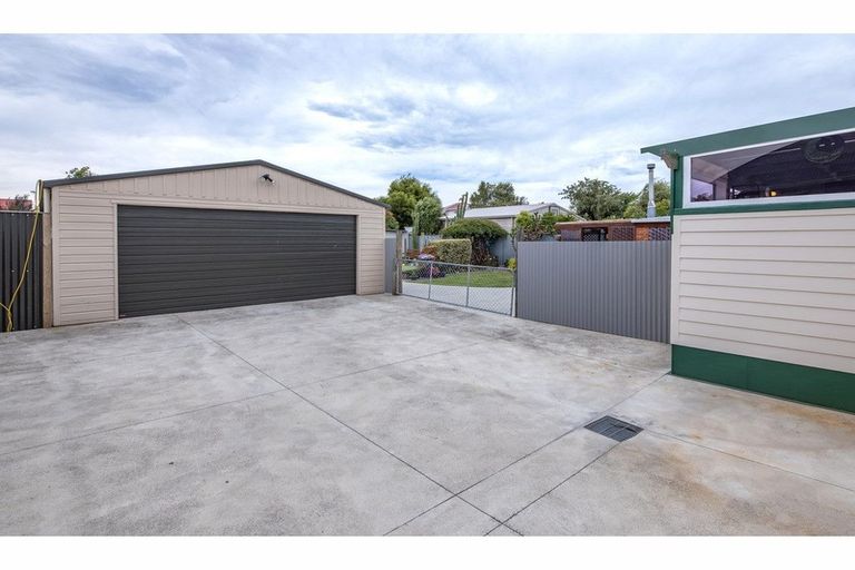 Photo of property in 11 Pannell Avenue, Wainoni, Christchurch, 8061