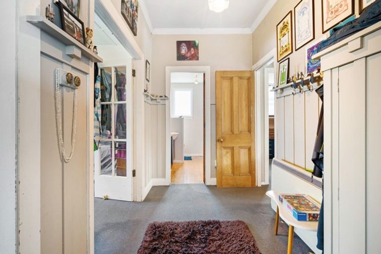 Photo of property in 192 Pacific Road, North New Brighton, Christchurch, 8083