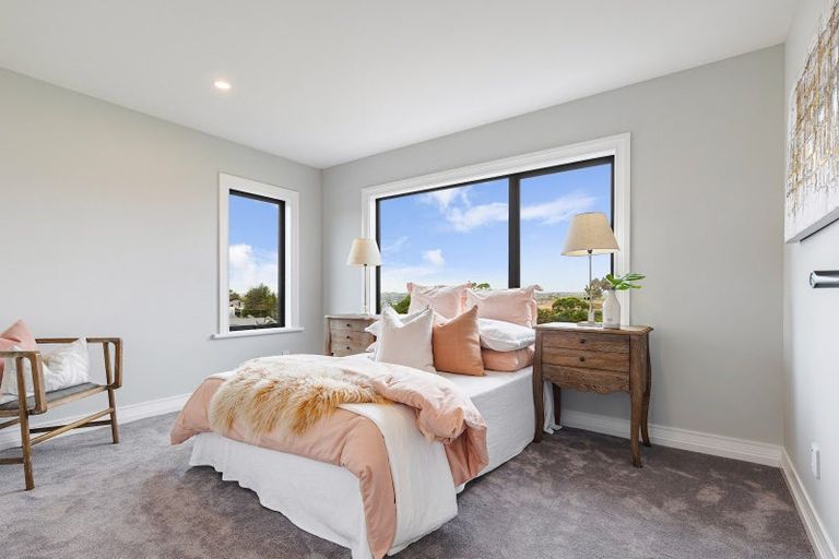 Photo of property in 17 Arawaru Avenue, Wainui, 0992