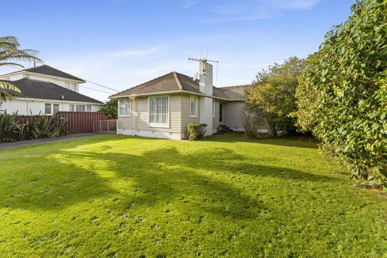 Photo of property in 34 Winchester Street, Levin, 5510