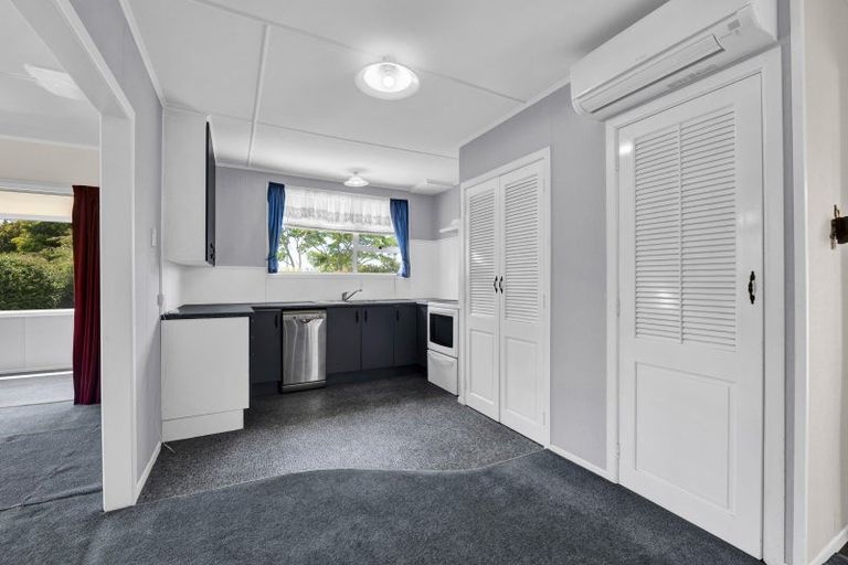 Photo of property in 80 Parris Street, Waitara, 4320