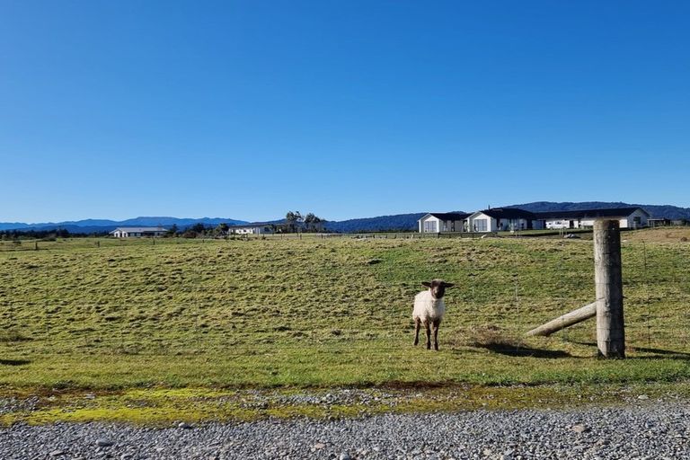 Photo of property in 109c Hanmer Terrace, Rutherglen, Greymouth, 7805
