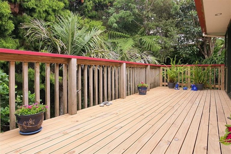 Photo of property in 98 Te Haumi Drive, Paihia, 0200