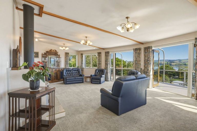 Photo of property in 19 Sandown Street, Waihola, Milton, 9073