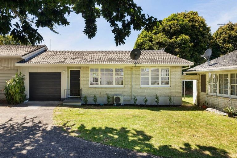 Photo of property in 2/99 Panama Road, Mount Wellington, Auckland, 1062