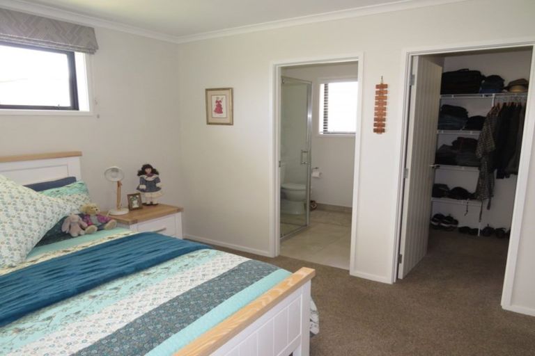 Photo of property in 46 Leeward Drive, Whitianga, 3510