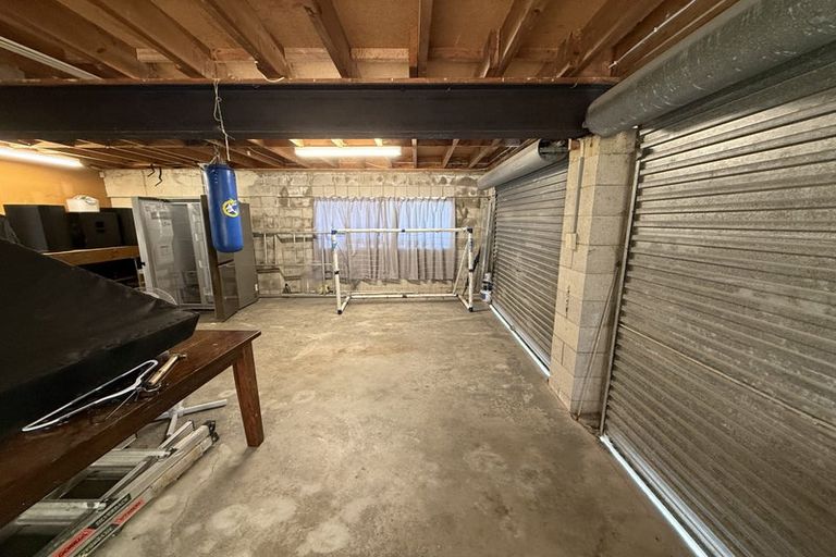 Photo of property in 24 Widmore Drive, Massey, Auckland, 0614