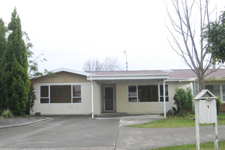 Photo of property in 1a Balmoral Street, Taradale, Napier, 4112